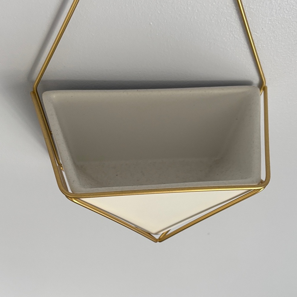 Geometric Hanging Wall Planters in White and Gold - Set of 2 - Picture 4 of 4